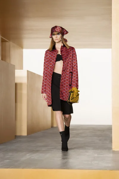 Look 41